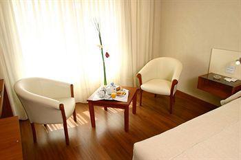 Hotel Quorum Golf, Tenis & Spa Córdoba Ngoại thất bức ảnh