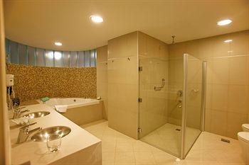 Hotel Quorum Golf, Tenis & Spa Córdoba Ngoại thất bức ảnh