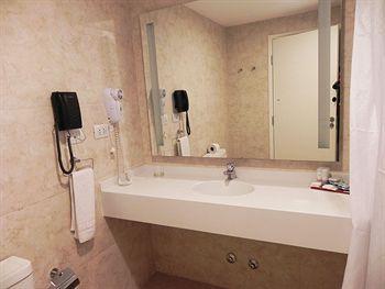 Hotel Quorum Golf, Tenis & Spa Córdoba Ngoại thất bức ảnh
